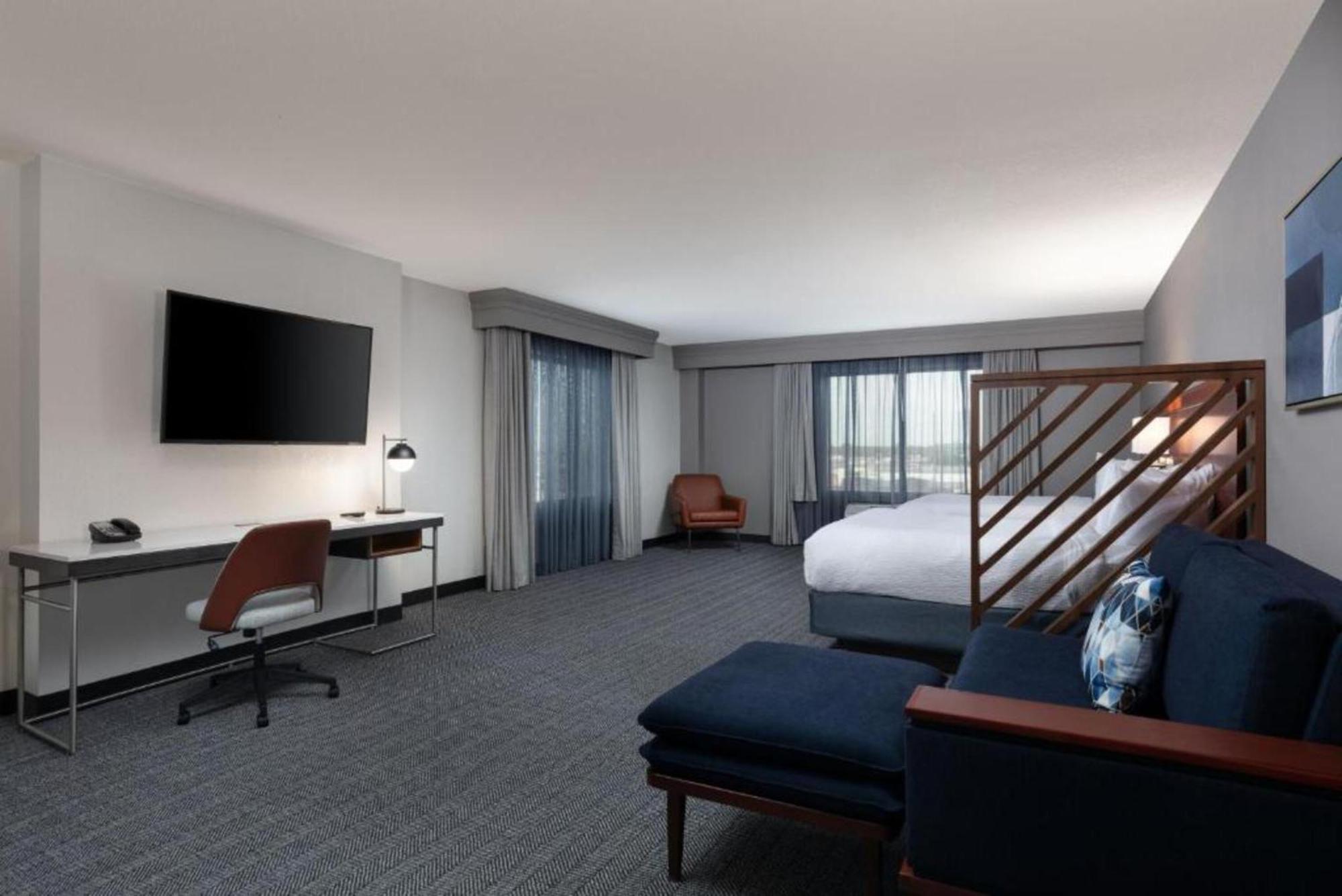 Hotel Courtyard By Marriott Wichita At Old Town Exteriér fotografie