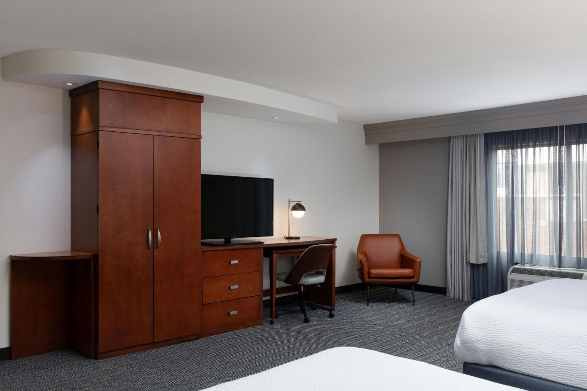 Hotel Courtyard By Marriott Wichita At Old Town Exteriér fotografie